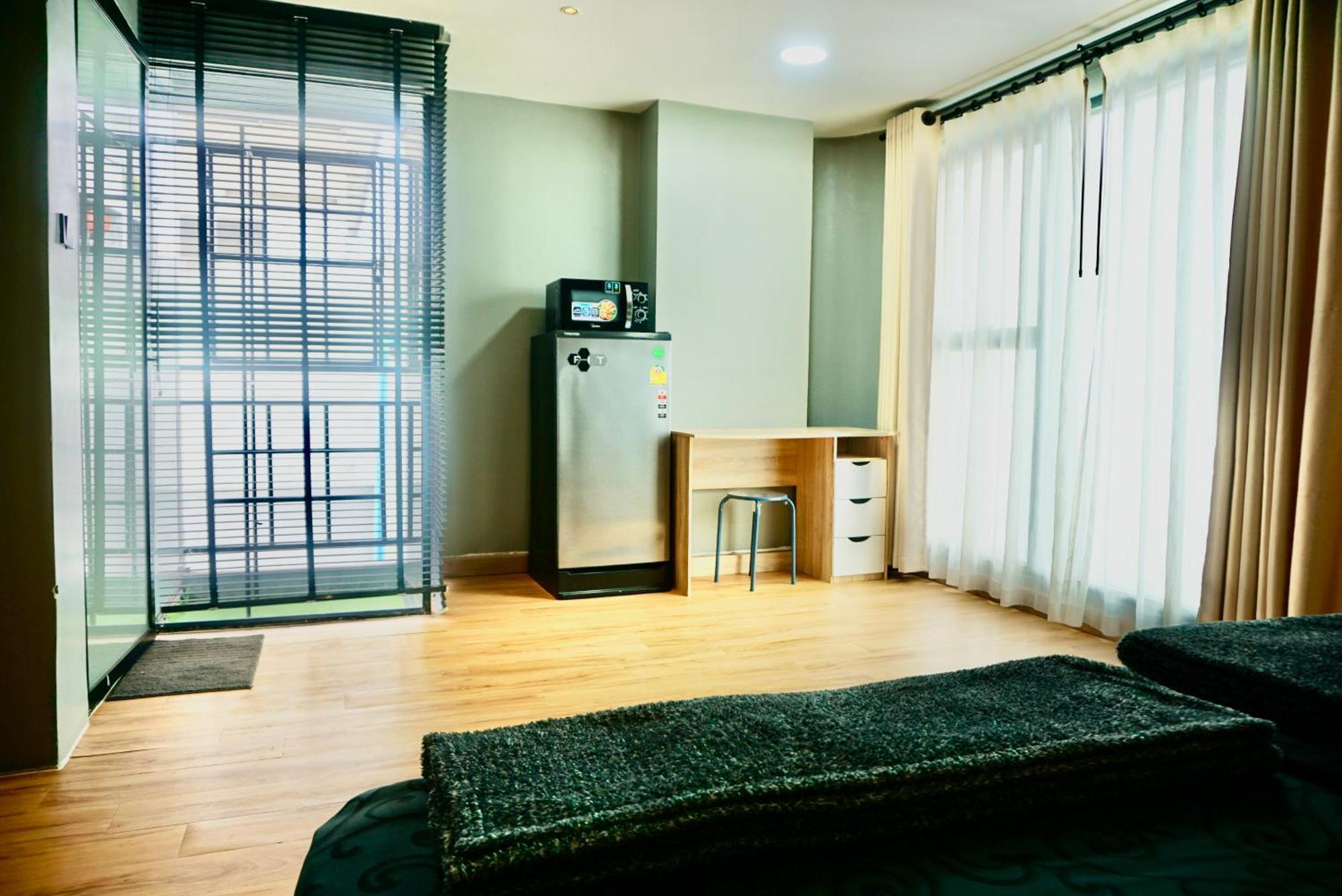 Hip And Funky Apartment Silom Soi 3, With Rooftop View Bangkok Exterior foto